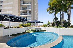 Dalgety Apartments