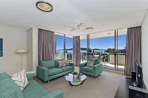 Dalgety Apartments