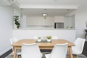 Dalgety Apartments