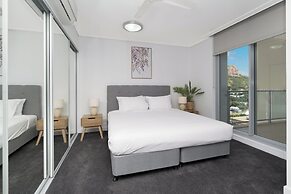 Dalgety Apartments