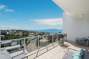 Dalgety Apartments