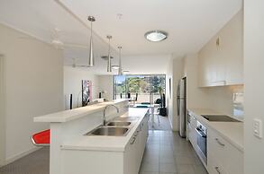 Dalgety Apartments