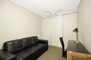 Dalgety Apartments
