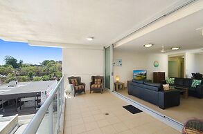Dalgety Apartments