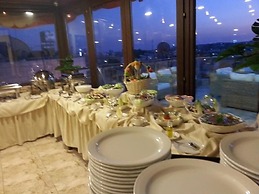 Saint John Hotel