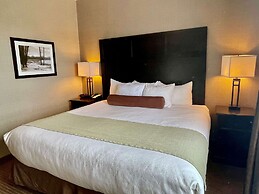 Best Western Plus Okotoks Inn & Suites