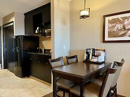 Best Western Plus Okotoks Inn & Suites