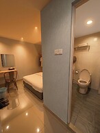 De UPTOWN Hotel @ P.J. 222