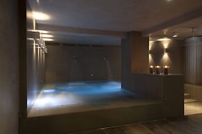 EGO Hotel
