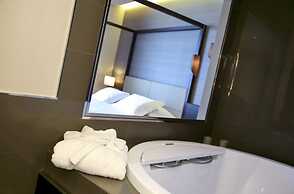 EGO Hotel