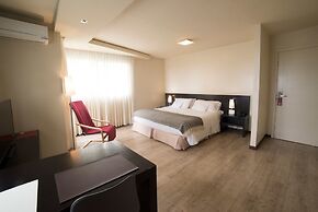 27 Suites Apart Hotel