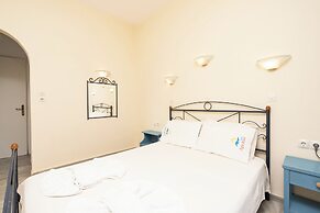 Agia Anna Hotel