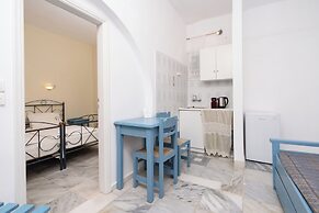 Agia Anna Hotel