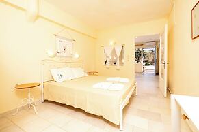 Agia Anna Hotel