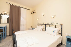 Agia Anna Hotel