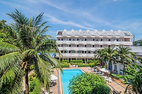 Blue Carina Hotel
