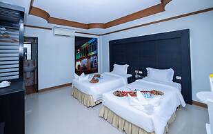Blue Carina Hotel