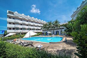 Blue Carina Hotel