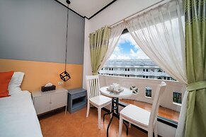 Blue Carina Hotel