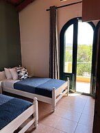 Skandalis Traditional Suites