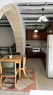 Skandalis Traditional Suites