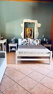 Skandalis Traditional Suites