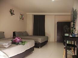 Live Com Hotel