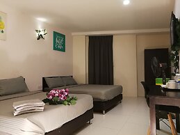 Live Com Hotel