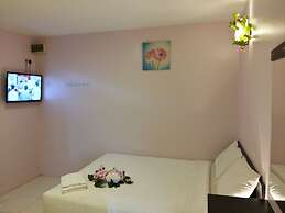 Live Com Hotel
