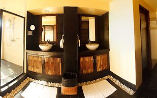 Nabulao Beach and Dive Resort