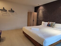 Dfeel House
