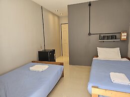 Dfeel House