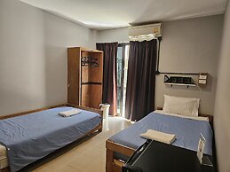Dfeel House