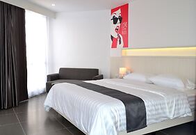 Flipper Lodge Hotel