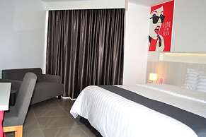 Flipper Lodge Hotel