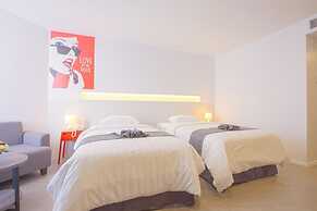 Flipper Lodge Hotel