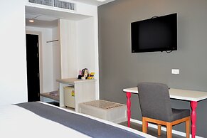 Flipper Lodge Hotel