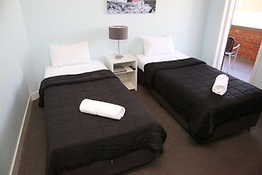 The Lakes Hotel