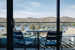 Banjo Paterson Inn