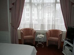 Hotel Excelsior