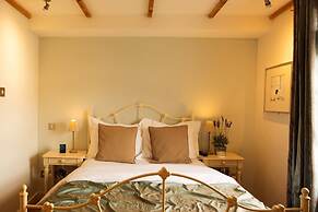 Bath House Hotel