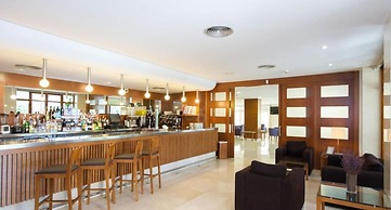 Hotel Los Robles