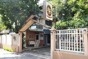 Stay With Me Guesthouse