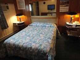 Airport Inn Motel & RV Park