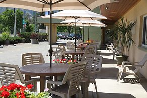 Waterfront Inn
