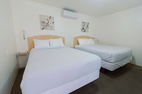 Waterfront Inn
