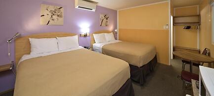 Waterfront Inn