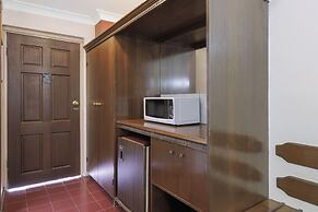 Elizabethan Lodge