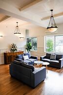 Elizabethan Lodge