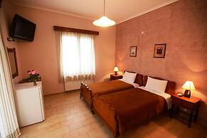 Argo Hotel